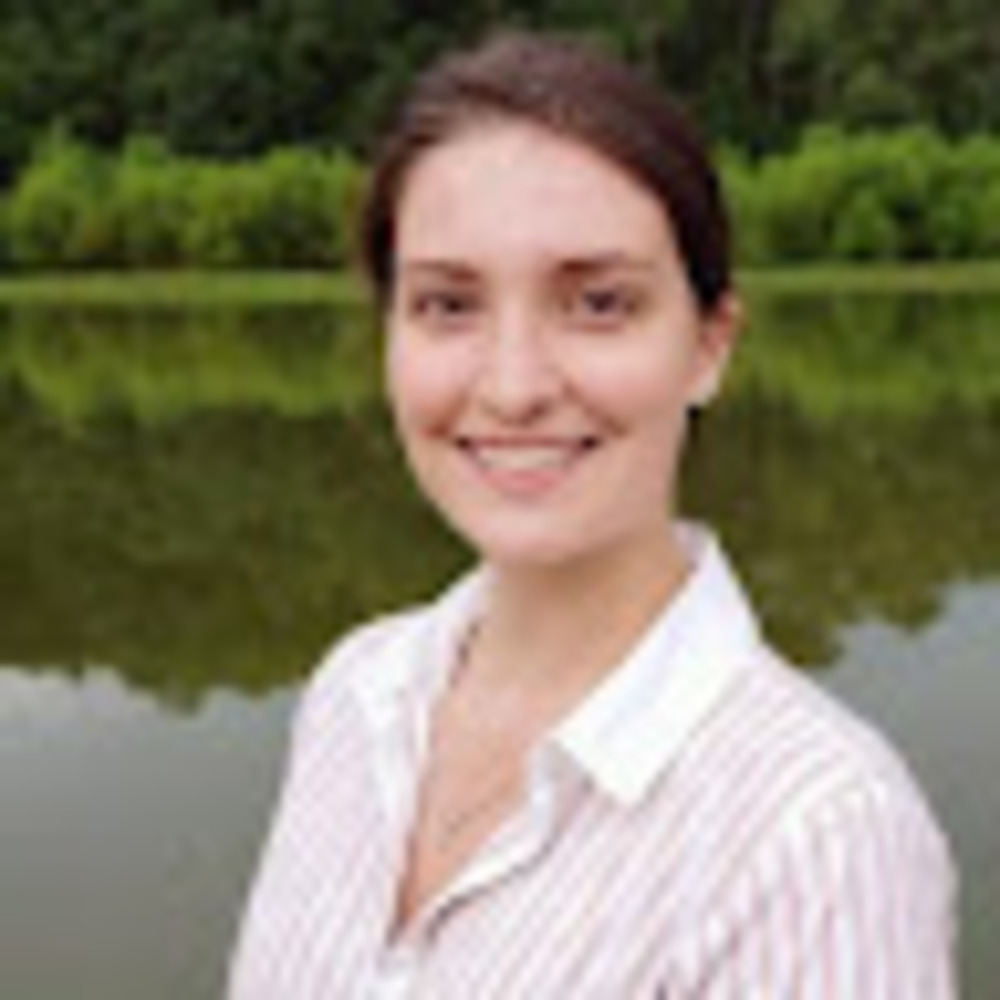 Meet your Posher, Claire
